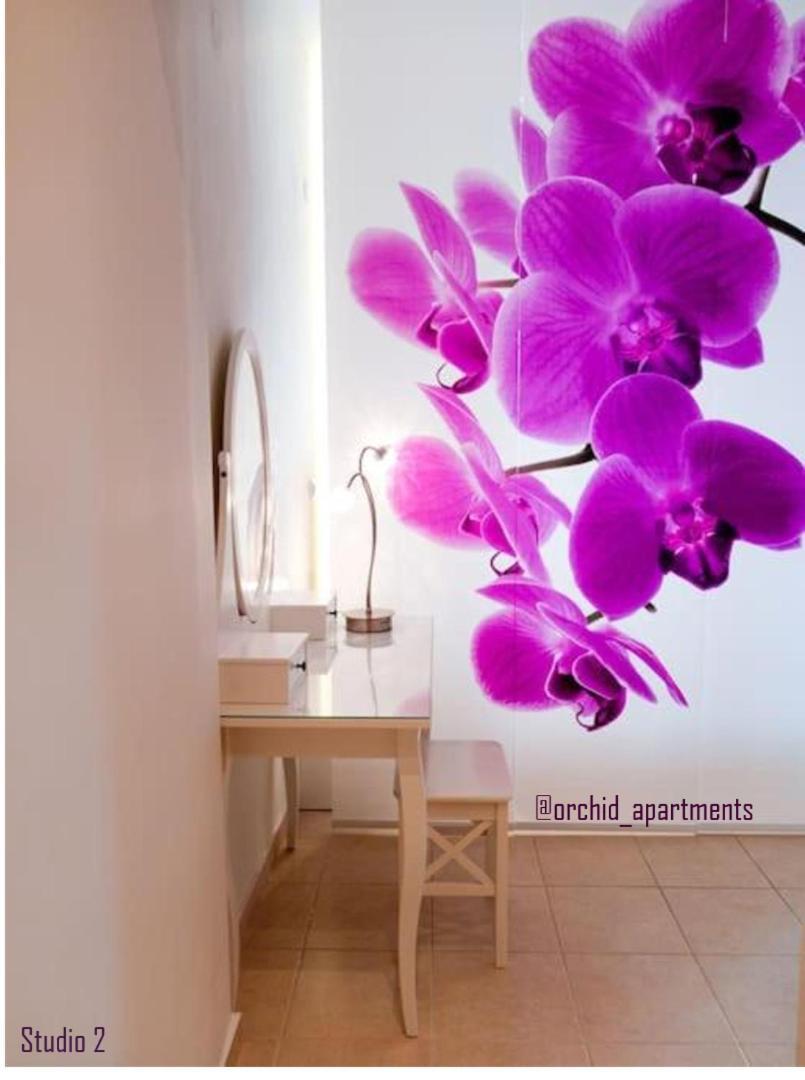 Orchid Apartments Фермі Екстер'єр фото